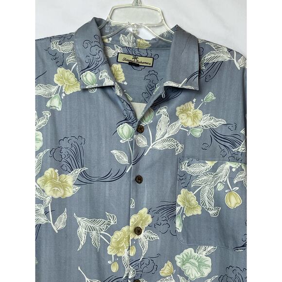 Tommy Bahama Men's  XL Blue 100% Silk Short Sleeve Floral Print Button UP Shirt - Picture 6 of 6